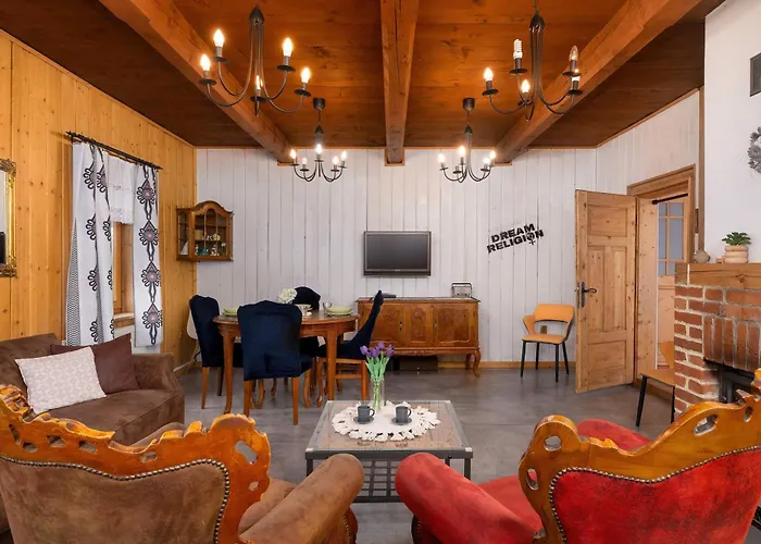 בית נופש Spacious House For Families In The Mountains By Renters שצ'צ'ירק