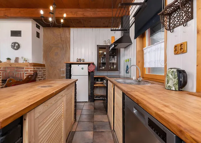 Spacious House For Families In The Mountains By Renters בית נופש